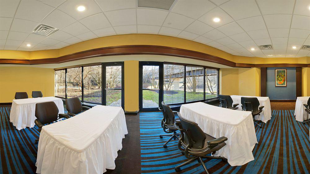 Holiday Inn Express Princeton Southeast By Ihg Plainsboro Ngoại thất bức ảnh
