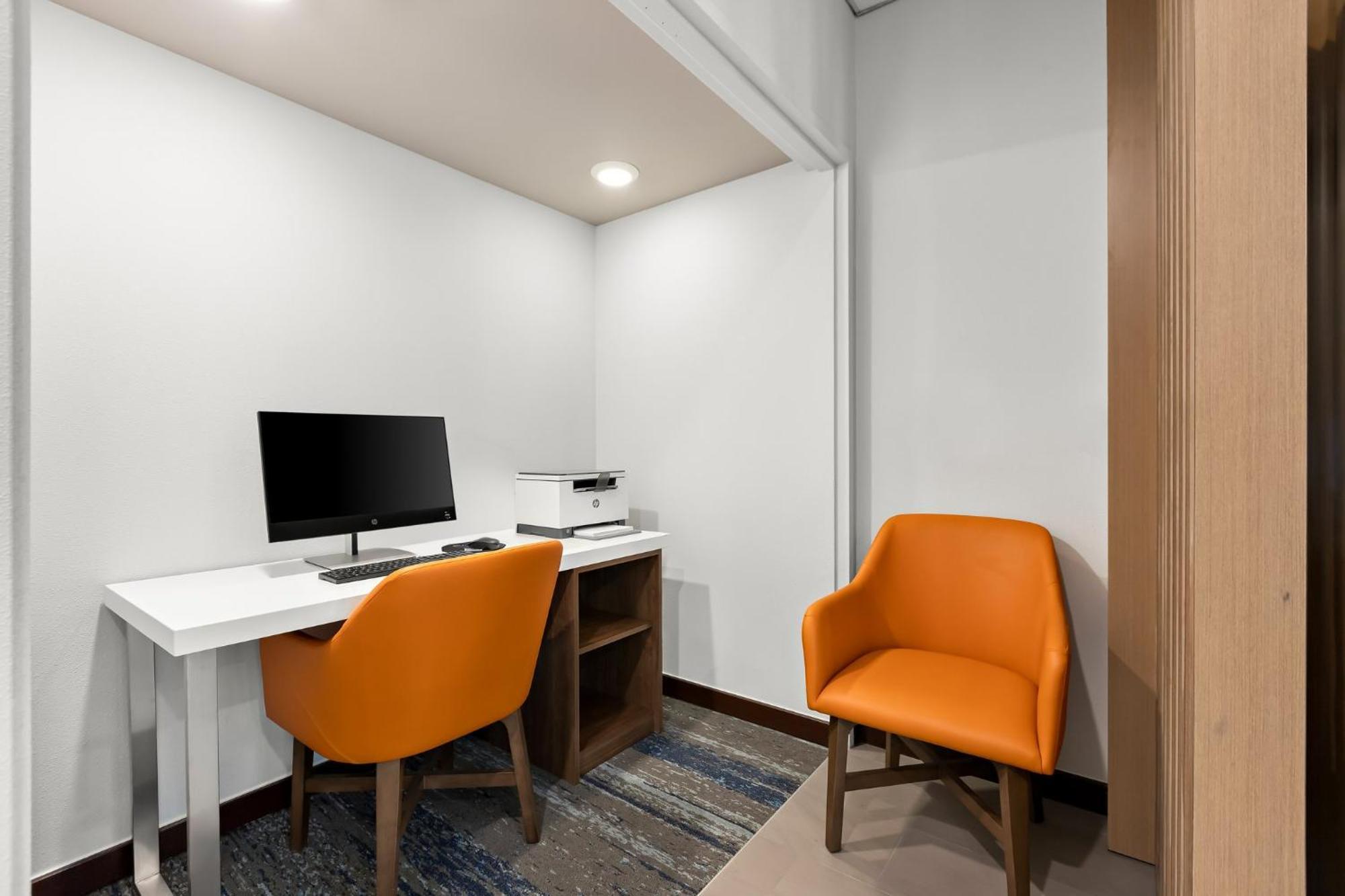 Holiday Inn Express Princeton Southeast By Ihg Plainsboro Ngoại thất bức ảnh
